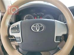 تۆیۆتا لاند کروزەر